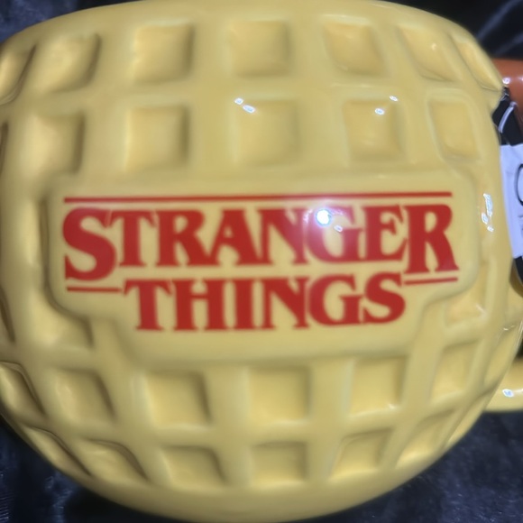 Stranger Things Butter & Maple Syrup Waffle Mug (New) - Picture 8 of 10